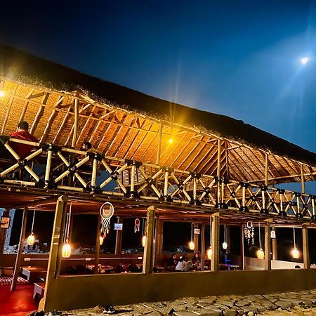 Hotel Hippie Land Hampi Esterno foto