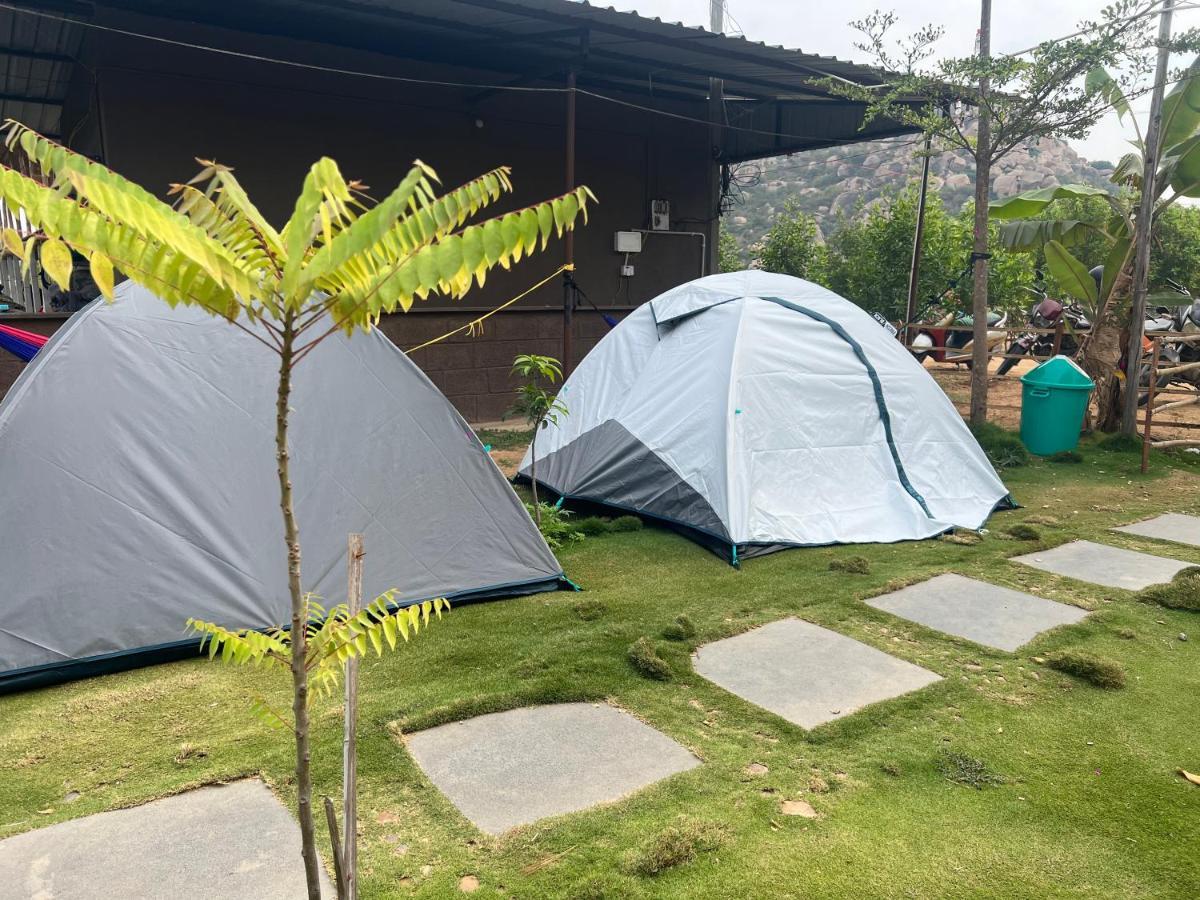 Hotel Hippie Land Hampi Esterno foto